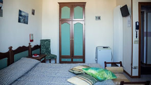 Sea view rooms in Fano | Sea view rooms in Pesaro - 1